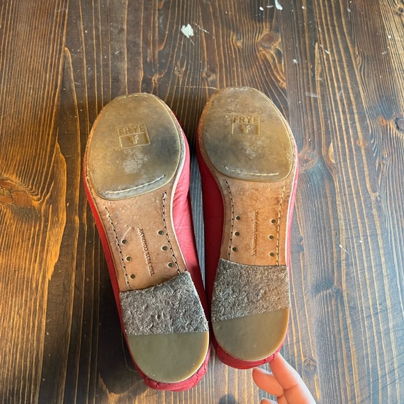 Red Esther Bow Frye ballet flats - Picture 5 of 6